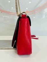 Load image into Gallery viewer, Soho Tassel Chain Crossbody Bag