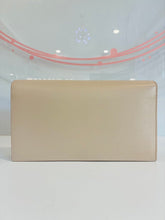 Load image into Gallery viewer, NWOT Grain De Poudre Classic Kate Clutch