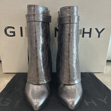Load image into Gallery viewer, NIB Shark Lock Ankle Boots