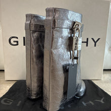 Load image into Gallery viewer, NIB Shark Lock Ankle Boots
