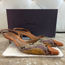 Load image into Gallery viewer, Slingback Snakeskin Kitten Heels