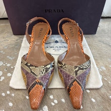 Load image into Gallery viewer, Slingback Snakeskin Kitten Heels