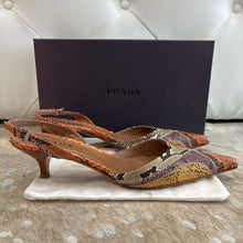 Load image into Gallery viewer, Slingback Snakeskin Kitten Heels