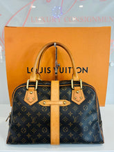 Load image into Gallery viewer, Monogram Manhattan GM Handbag