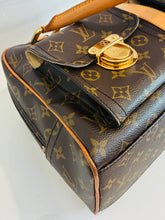 Load image into Gallery viewer, Monogram Manhattan GM Handbag