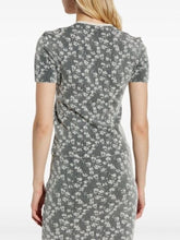 Load image into Gallery viewer, Floral Motif Jacquard Short Sleeved T-Shirt