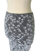 Load image into Gallery viewer, Floral Motif Jacquard Midi Skirt