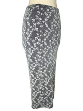 Load image into Gallery viewer, Floral Motif Jacquard Midi Skirt