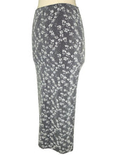 Load image into Gallery viewer, Floral Motif Jacquard Midi Skirt