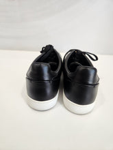 Load image into Gallery viewer, Frontrow Leather Sneaker
