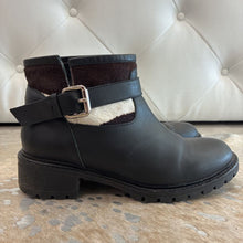 Load image into Gallery viewer, Combat Riding Pony Boots
