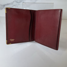 Load image into Gallery viewer, Vintage Mastline Bordeaux Bifold Retail
