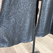 Load image into Gallery viewer, Sequin Flared Black Pants
