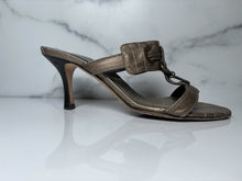 Load image into Gallery viewer, Cannage CD Charm Sandal Pump
