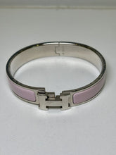 Load image into Gallery viewer, Clic H Bracelet
