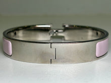 Load image into Gallery viewer, Clic H Bracelet
