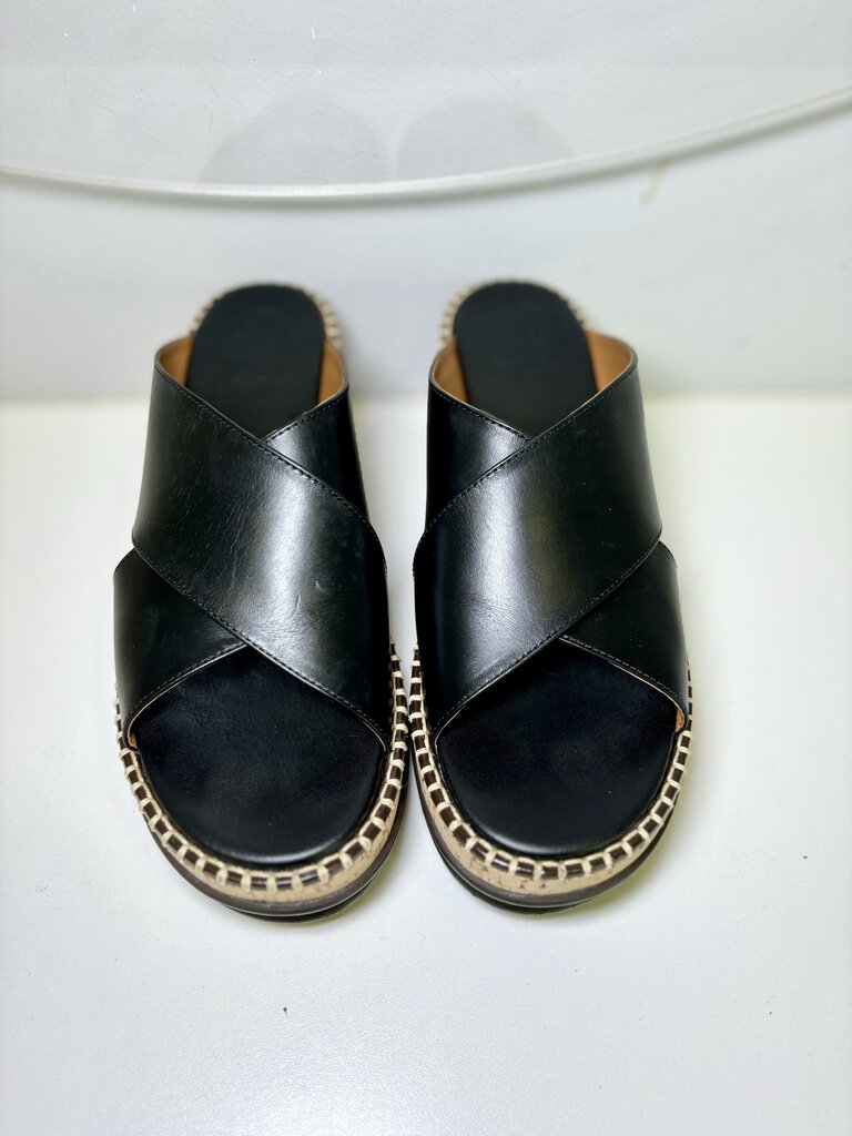 Laia Leather Clogs