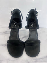 Load image into Gallery viewer, Rare Vintage Tom Ford Era Stilettos
