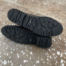 Load image into Gallery viewer, Sheepskin Lined Suede Boots
