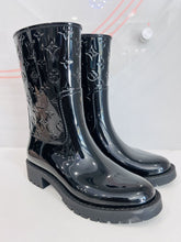 Load image into Gallery viewer, Drop Flat Patent Leather Boots
