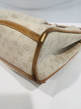 Load image into Gallery viewer, Vintage GG Mini Monogram Clutch
