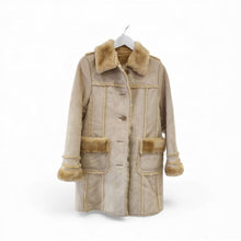 Load image into Gallery viewer, Sherpa &amp; Fur Coat Retail
