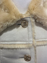 Load image into Gallery viewer, Sherpa &amp; Fur Coat

