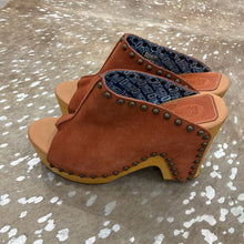 Load image into Gallery viewer, NEW Ole Peace &amp; Love Suede Clogs
