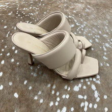 Load image into Gallery viewer, Jacquemus Lambskin Leather Mules Retail $425
