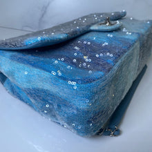 Load image into Gallery viewer, Sequin Waterfall Flap 18S
