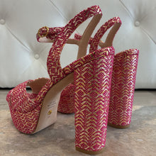 Load image into Gallery viewer, NWT Soliesse Chenille Jacquard
