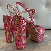 Load image into Gallery viewer, NWT Soliesse Chenille Jacquard
