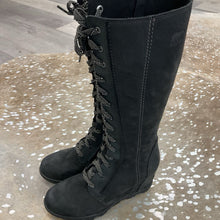 Load image into Gallery viewer, Joan of Artic Suede Lace up Boots
