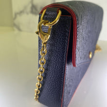 Load image into Gallery viewer, Empreinte Pochette Felicie Chain Wallet Marine Rouge
