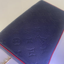 Load image into Gallery viewer, Empreinte Pochette Felicie Chain Wallet Marine Rouge
