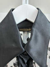 Load image into Gallery viewer, Lace Polka Dot Ruffled Button Top
