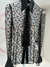 Load image into Gallery viewer, Lace Polka Dot Ruffled Button Top
