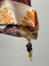 Load image into Gallery viewer, Collared Floral Long Sleeve Button Top
