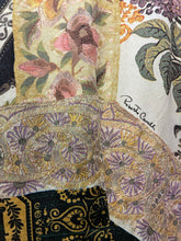 Load image into Gallery viewer, Collared Floral Long Sleeve Button Top
