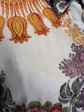 Load image into Gallery viewer, Collared Floral Long Sleeve Button Top
