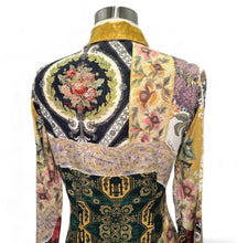 Load image into Gallery viewer, Collared Floral Long Sleeve Button Top
