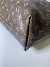 Load image into Gallery viewer, Graceful MM Monogram Leather Bag
