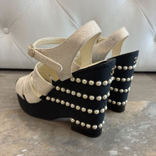 Load image into Gallery viewer, Crumpled Calfskin Grosgrain Pearl Wedge Sandals
