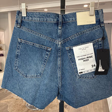 Load image into Gallery viewer, NWT Noelle Vintage Cut Off Short
