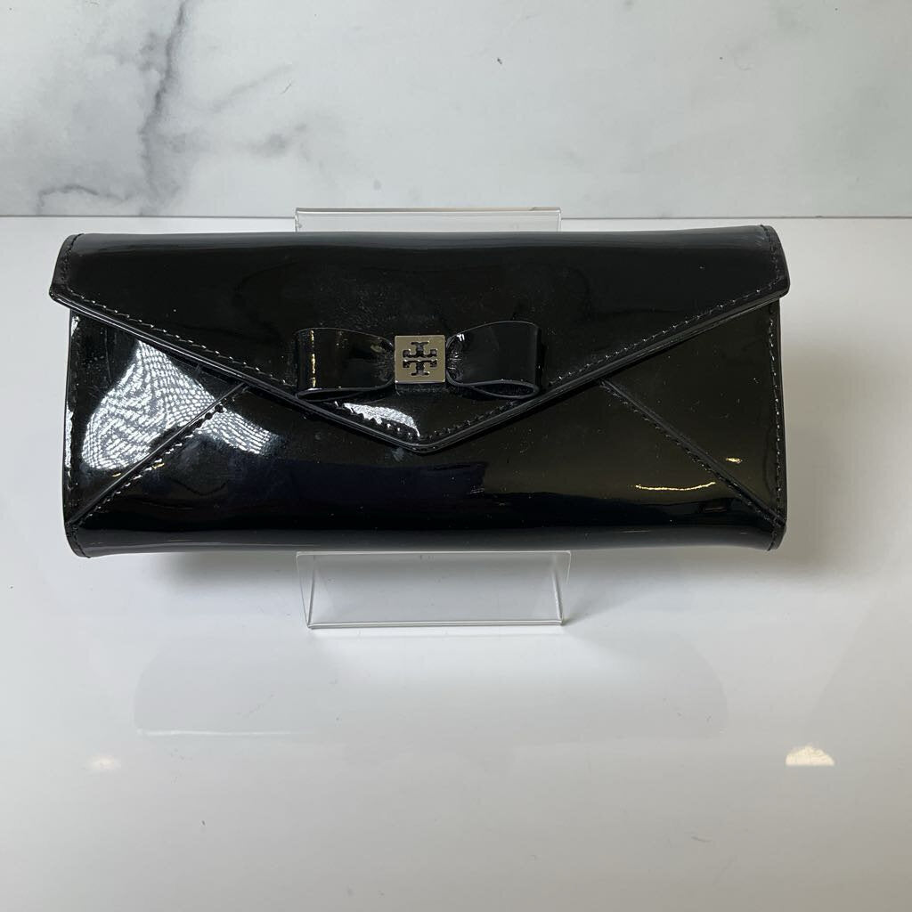 Patent Leather Bow Long Wallet