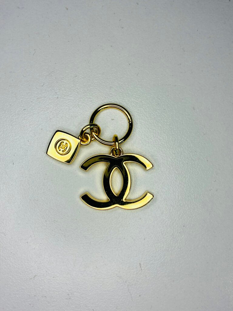 Holiday 2023 Interlocking CC Chanel Charm
