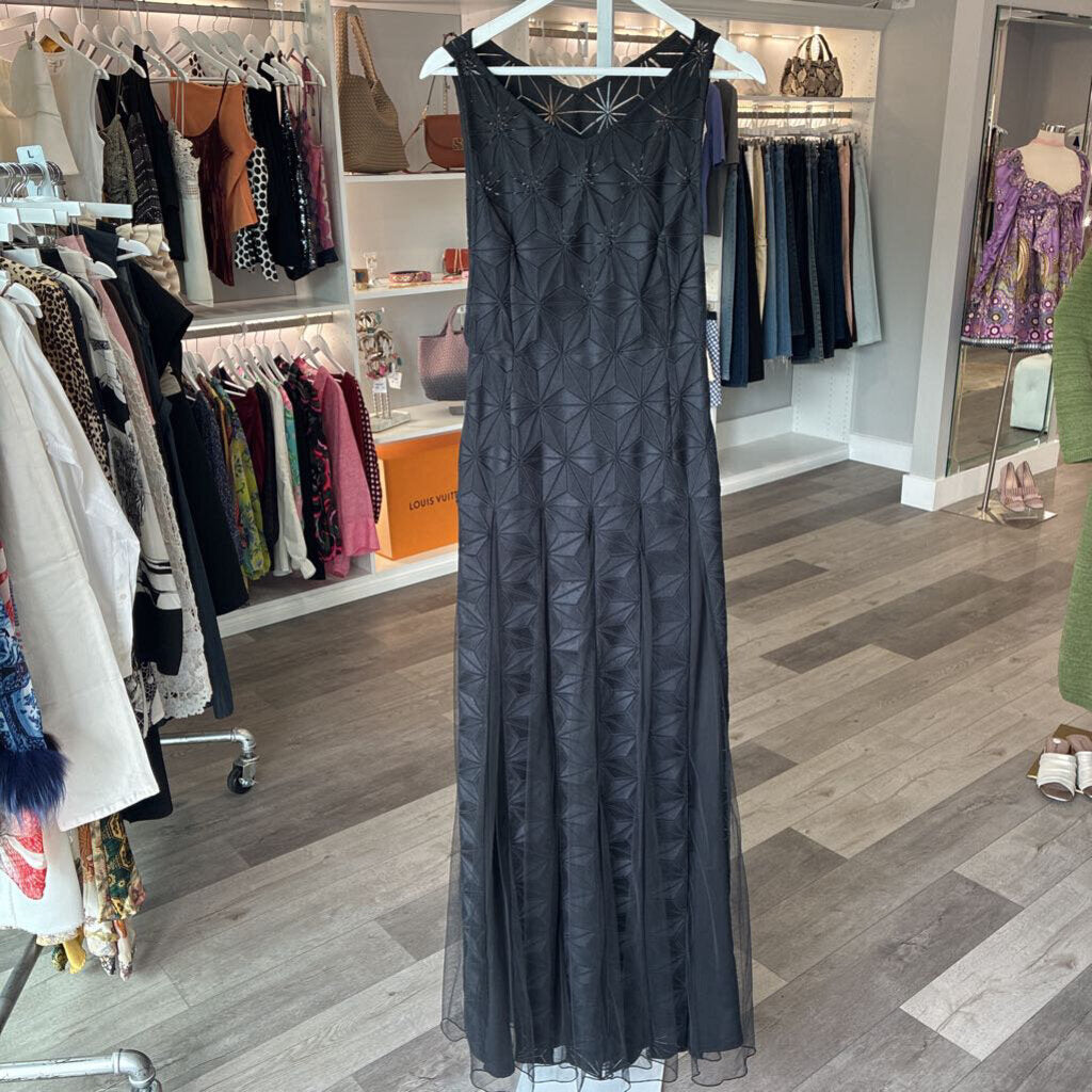 NWT Adel V-Neck Gown