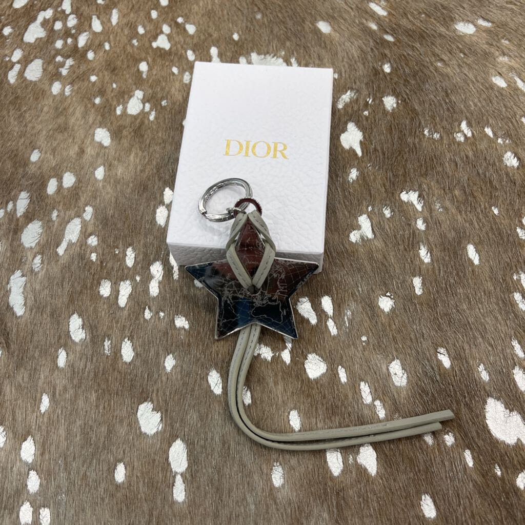 2024 Around the World Star Keychain