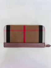 Load image into Gallery viewer, NEW! Large Zip Around Wallet
