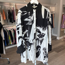 Load image into Gallery viewer, Loewe Salome Oversized Shirt
